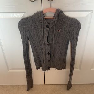 this is a super cute, comfy button up sweater!